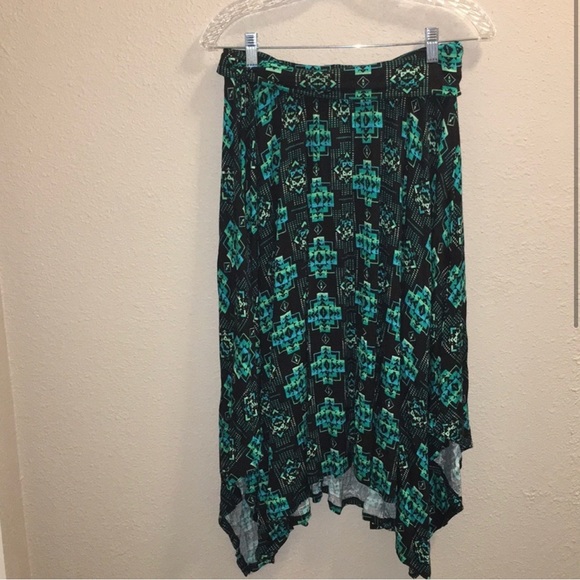Juniors Empyre Joelle Mint and Black Tribal Skirt NWT - Picture 3 of 6